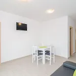 Apartman Dadic *