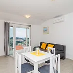 达迪克别墅公寓 公寓
