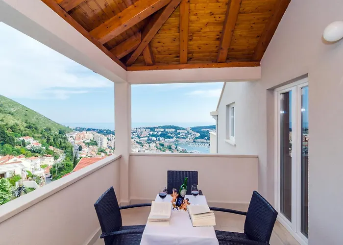 Dadic Apartment *